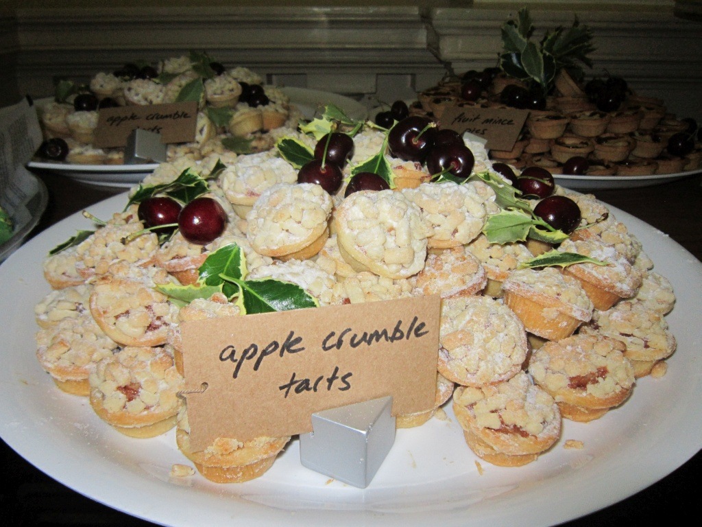 Apple Crumble Tarts