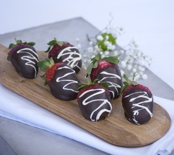 Chocolate-Dipped-Strawberries-4