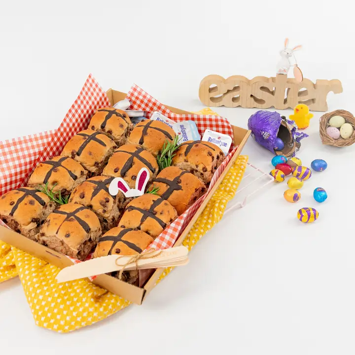 Hot cross bun dozens boxes - Choc chip