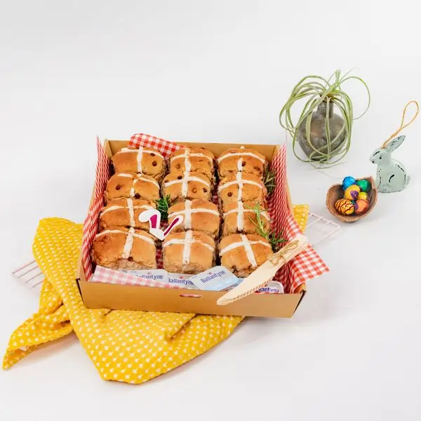 Hot cross bun dozens boxes - Traditional