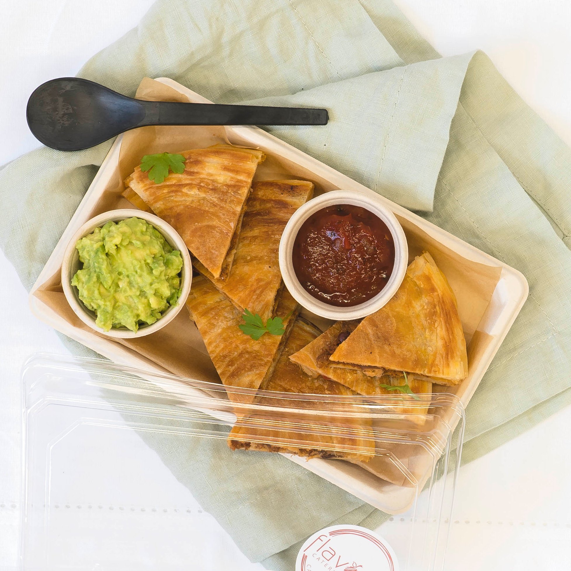 Vegan pastry quesadilla bites, guacamole & salsa