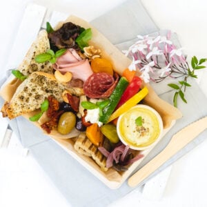 How to Plan Perfect Hybrid Work Event Catering in 2025