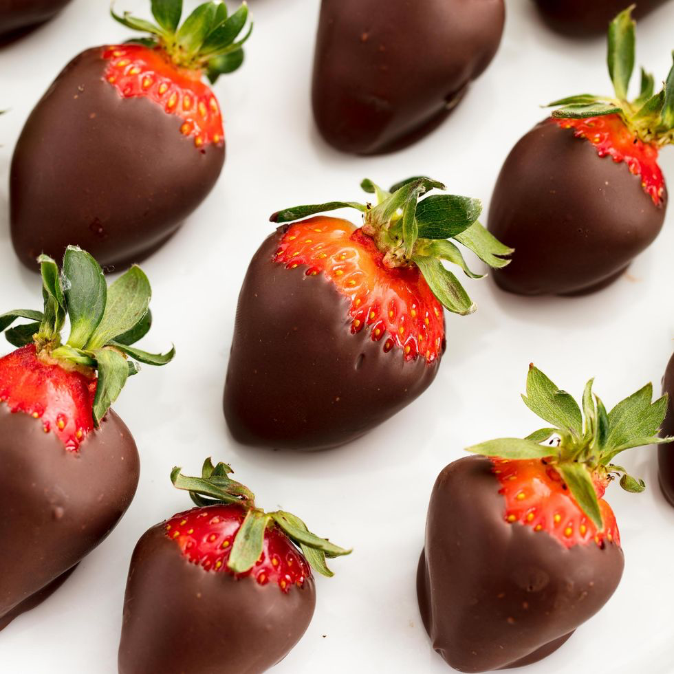 Valentines Day Chocolate Dipped Strawberries