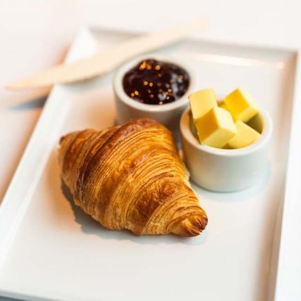 Croissant butter & jam