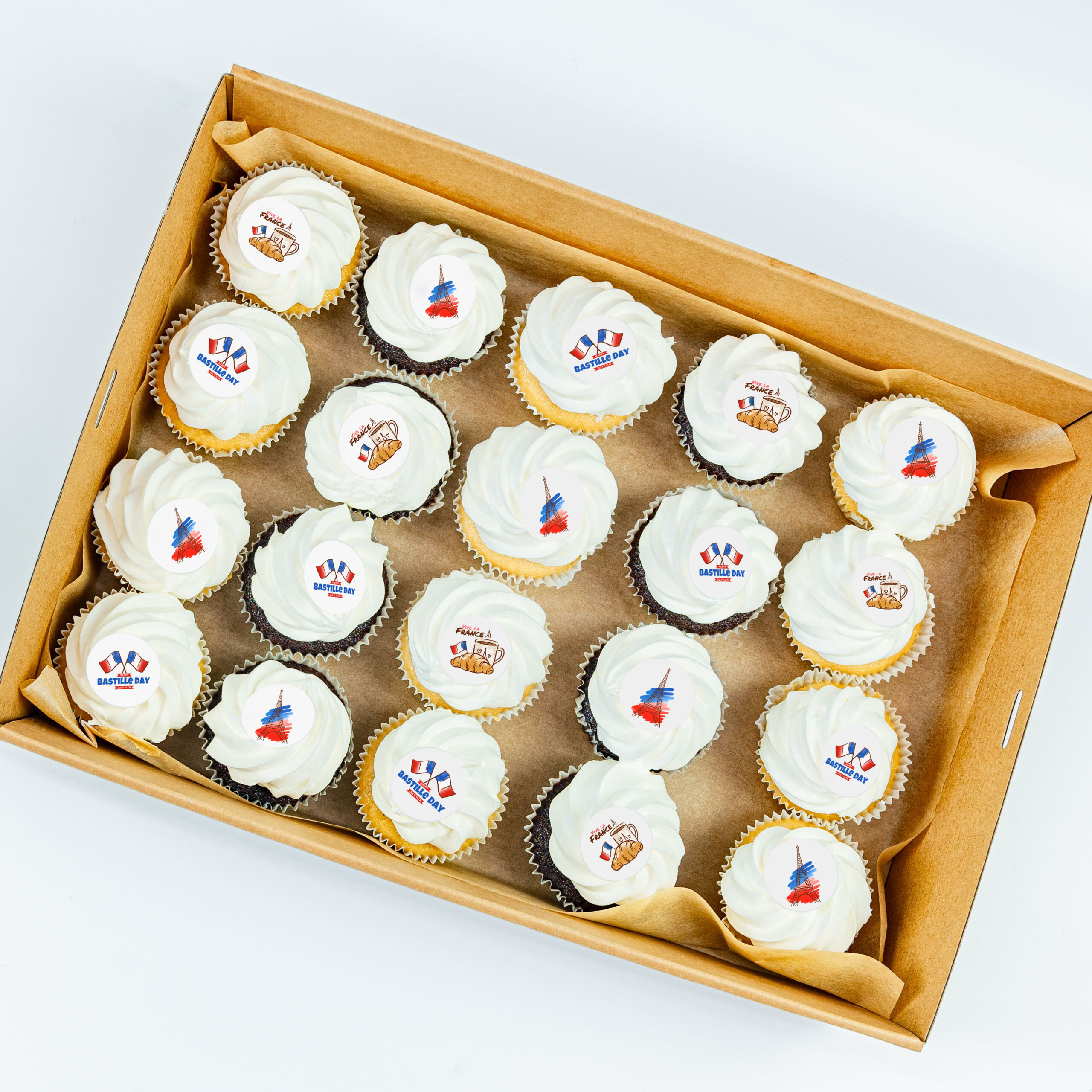 bastille-day-SQ---Cupcakes-in-catering-box---change-toppers