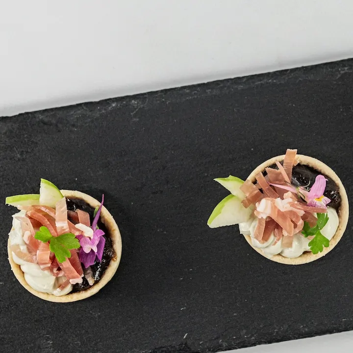 Prosciutto, caramelised onion, gorgonzola cream, fresh apple tartlet