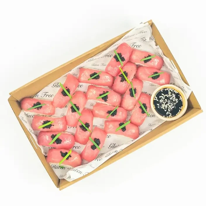 Raw tuna nigiri, black caviar, chive