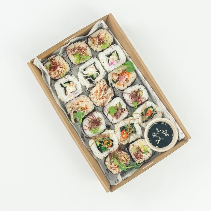 Sushi roll collection box