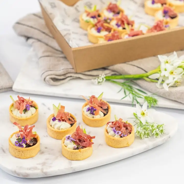 Prosciutto, caramelised onion, gorgonzola cream, fresh apple tartlet