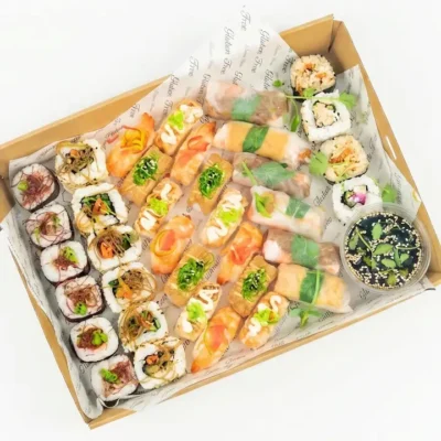 Sushi, nigiri & rice paper roll collection box