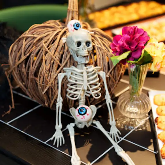 Why not - add a Halloween table theming