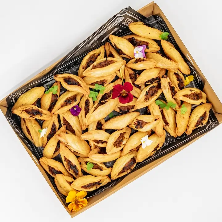 Pulled pork puff pastry taco