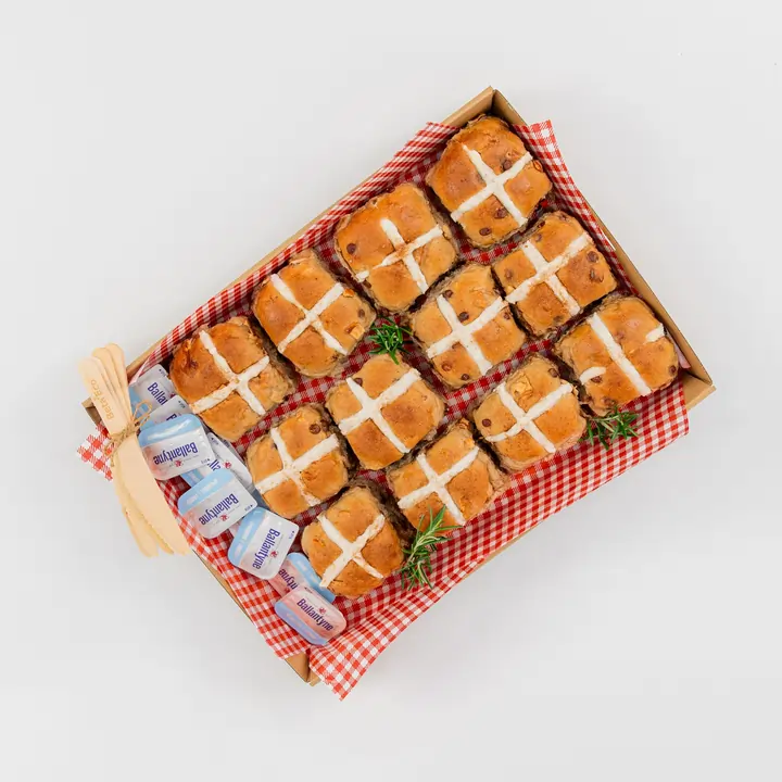 Hot cross bun dozens boxes - Apple & cinnamon