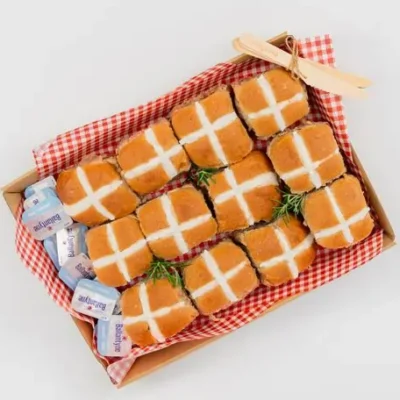 Hot cross bun dozens boxes - Fruitless