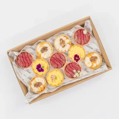 White hazelnut ganache tart, candied walnut, hot honey