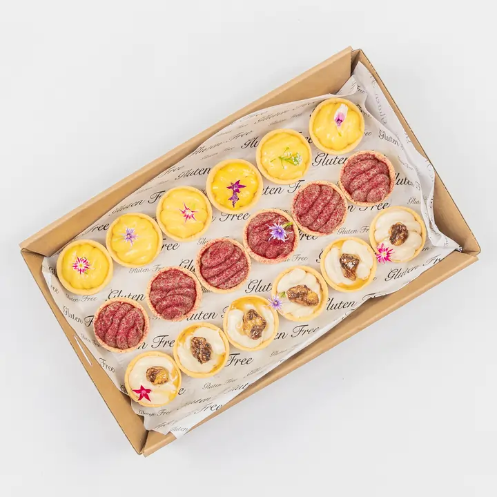 White hazelnut ganache tart, candied walnut, hot honey