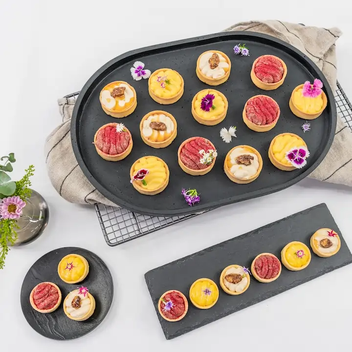 White hazelnut ganache tart, candied walnut, hot honey